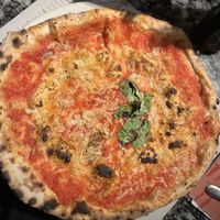 Yummy vegan pizza 😋 #Veganuary at Franco Manca - Covent Garden in London