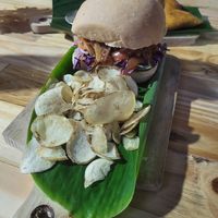 juicy Colombia burger with crisps (temporary) at Oh! Food in Envigado