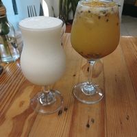 Limonada de coco, 10/10
Soda de gulupa y mango, 10/10 #Veganuary at Oh! Food in Envigado