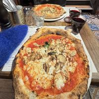 Vegan Margherita with mushrooms   at Franco Manca - Soho in London