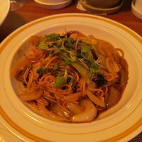 Chow mein at Camouflage in Seoul