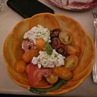 Vegan option caprese salad at Ave Mario in London