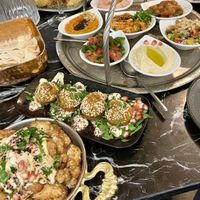 Mezze tapas platter, roasted cauliflower, falafell  at Das Peace in Hamburg