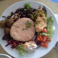 lunch at Woodruffs Organic Cafe in Stroud