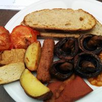 vegan full English breakfast at Anusia Cafe in Tring