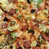 Vegan works 😋 modified with jalapenos and pineapple #Veganuary at Papa John's in Harrow