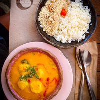 moqueca de banana da terra com arroz branco e farofa de castanha at Casa Patuá in Fortaleza