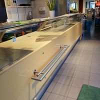 bad experience... don't look for fresh here.  at Veganz - Prenzlauer Berg in Berlin