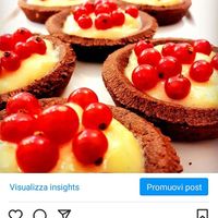 Tartellette con crema pasticcera vegan at Gli Integrali - Forno Pizzeria in Orvieto