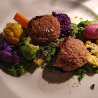 Rote Bete Knödel mit buntem Gemüse at Ratskeller in Stuttgart