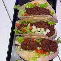 Vegan tacos #Veganuary at Seawiches Lounge Bar in Roatan