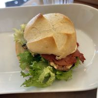 Paninetto con mopur, zucchine e formaggio veg  at Rosebymary in Milan