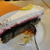 Lemon cheesecake at Goodies Berlin - Schivelbeiner Strasse 34 in Berlin