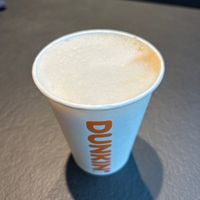 -Medium Hot Salted Caramel Oat Macchiato 5,40€  at Dunkin’ in Linz