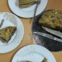 200/10!!! chocolate pistachio vegan cake 😍  at Coronados Panaderia Pasteleria & Take Away in Valencia