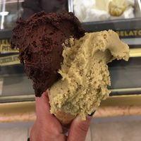 Chocolate y pistacho vegan  at Il Gelatone in Rome