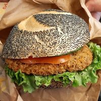 Veganes Schnitzelbrötchen at Kamps - Hbf in Dortmund