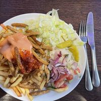 Döner Teller vegan mit Pommes & Salat  at Mama's Haus in Hannover