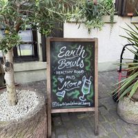 front  at Earth Bowls in Heidelberg
