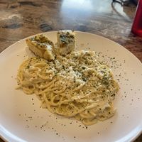 Vegan spaghetti Alfredo (w/o mushrooms) #Veganuary at Cosa Nostra Pizzeria in San Antonio