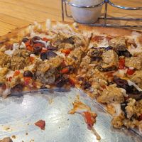 Build your own pizza w/ tempeh at Ska Brewing in Durango