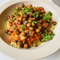 Chickpea with tomato sauce on basmati rice  at Les Mijoteuses in Dijon