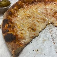 Vegan cheese pizza at Uncle Gino's Pizzeria in Temecula