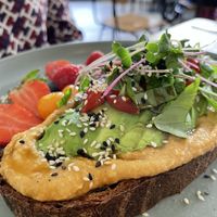Morgenland - smashed Avo and hummus   at Café Wölkchen in Cologne