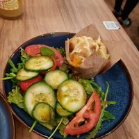 Pizzaschnecke Kürbis Feeta at Impact Café  in Cologne