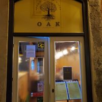 Front door at Oak Food Beer & Wine in Coimbra
