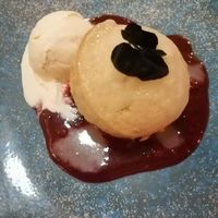 Lemon drizzle muffin with ginger ice cream at Restaurante La Viña De Calpe - The Calpe Vineyard in Calpe