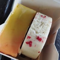 Cakes to take away at Bakery Bakery - HB in Zurich