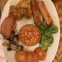 Selicious  at Bread and Butterflies in West Bridgford