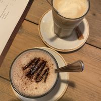 Heiße Schokolade und Latte Macchiato mit Hafermilch (Mittel)   at Breilecker in Darmstadt
