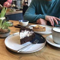 Veganer Maulwurfkuchen   at Das LoLo - lose & lokal in Kehl
