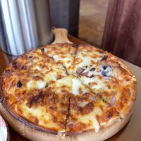 Pizza   at Jianbo Homeland Vegetarian Restaurant in Tibet