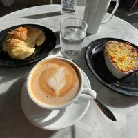 Stuffed croissant, carrot cake and cappuccino at Vrote in Montevideo