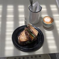 Coffee and a sandwich at Vrote in Montevideo