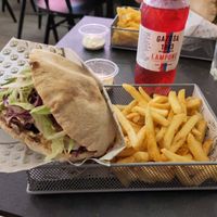 Meal deal at Veganitas in Zurich