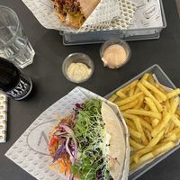 Outlawz Seitan and the Mexican! at Veganitas in Zurich