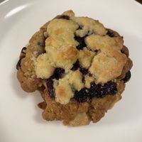 Granny's Blueberry Streusel Cake  at Round & Edgy in Berlin