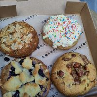  at Round & Edgy in Berlin