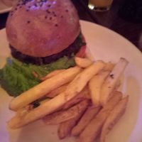 My friends vegan hamburger & fries 🍔🍿 at La Chicha in Mexico City