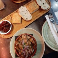 Garlic mushrooms, breads and sundried tomatoes at Central 42 in Beverley