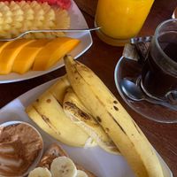 Erdnussbutter Banane Toast mit Früchte Teller 🤩 at Legacy in Ao Nang