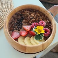 Cheat day smoothie bowl at D-Day Smoothie Bar in Hua Hin
