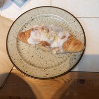 Cinnamon croissant   at Hempies - Händelstraße in Cologne