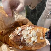 Tiramisu Croissant 🥐   at Hempies - Händelstraße in Cologne