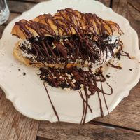 Croissant with ice cream at Hempies - Händelstraße in Cologne