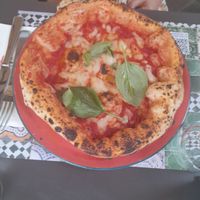 Margherita vegana at Assaje in Trieste